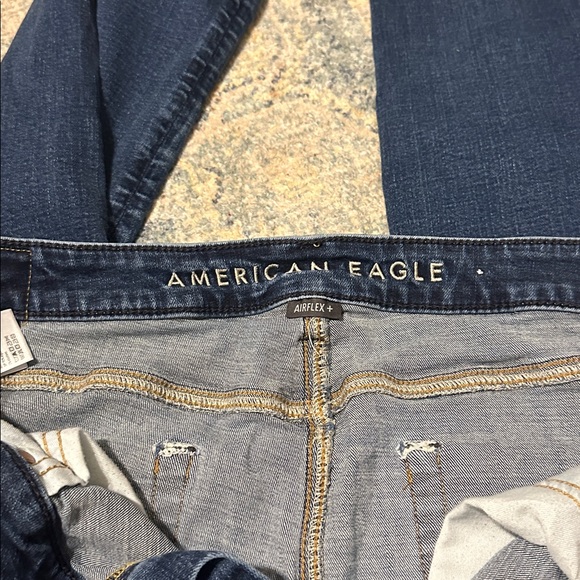 American Eagle Outfitters Dark Blue Jeans - Picture 2 of 5